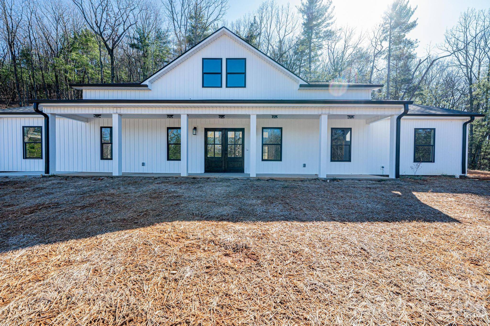 1721 Songbird CT SE, Lenoir, NC 28645