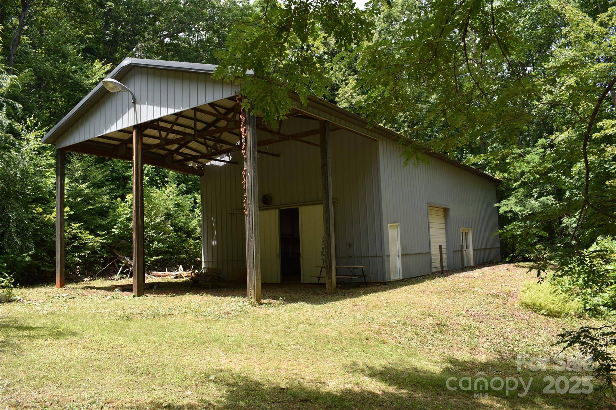 50 Firefly Springs LN, Candler, NC 28715