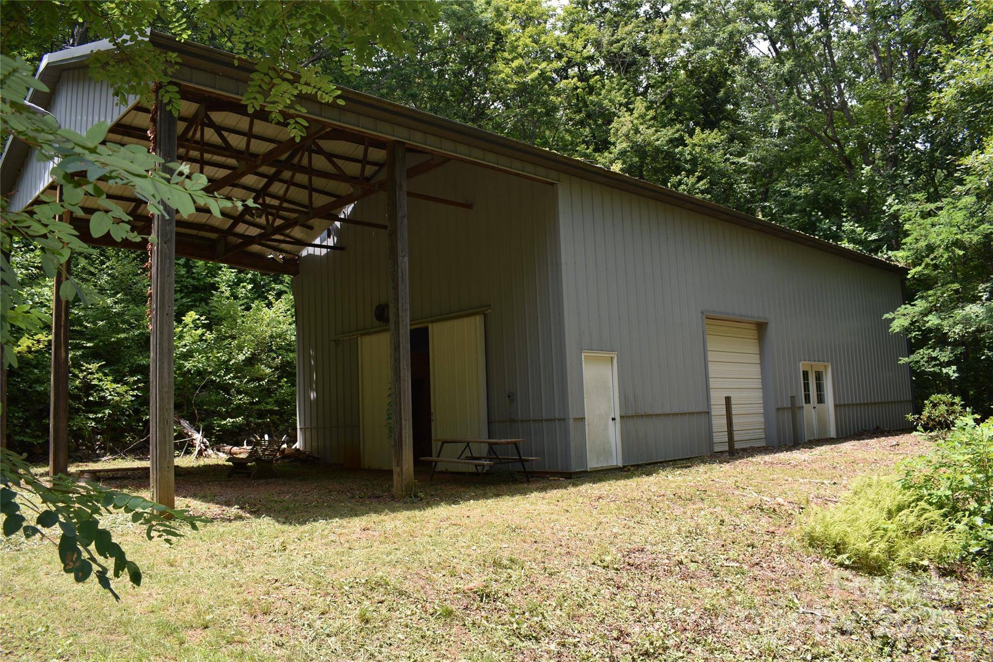 50 Firefly Springs LN, Candler, NC 28715