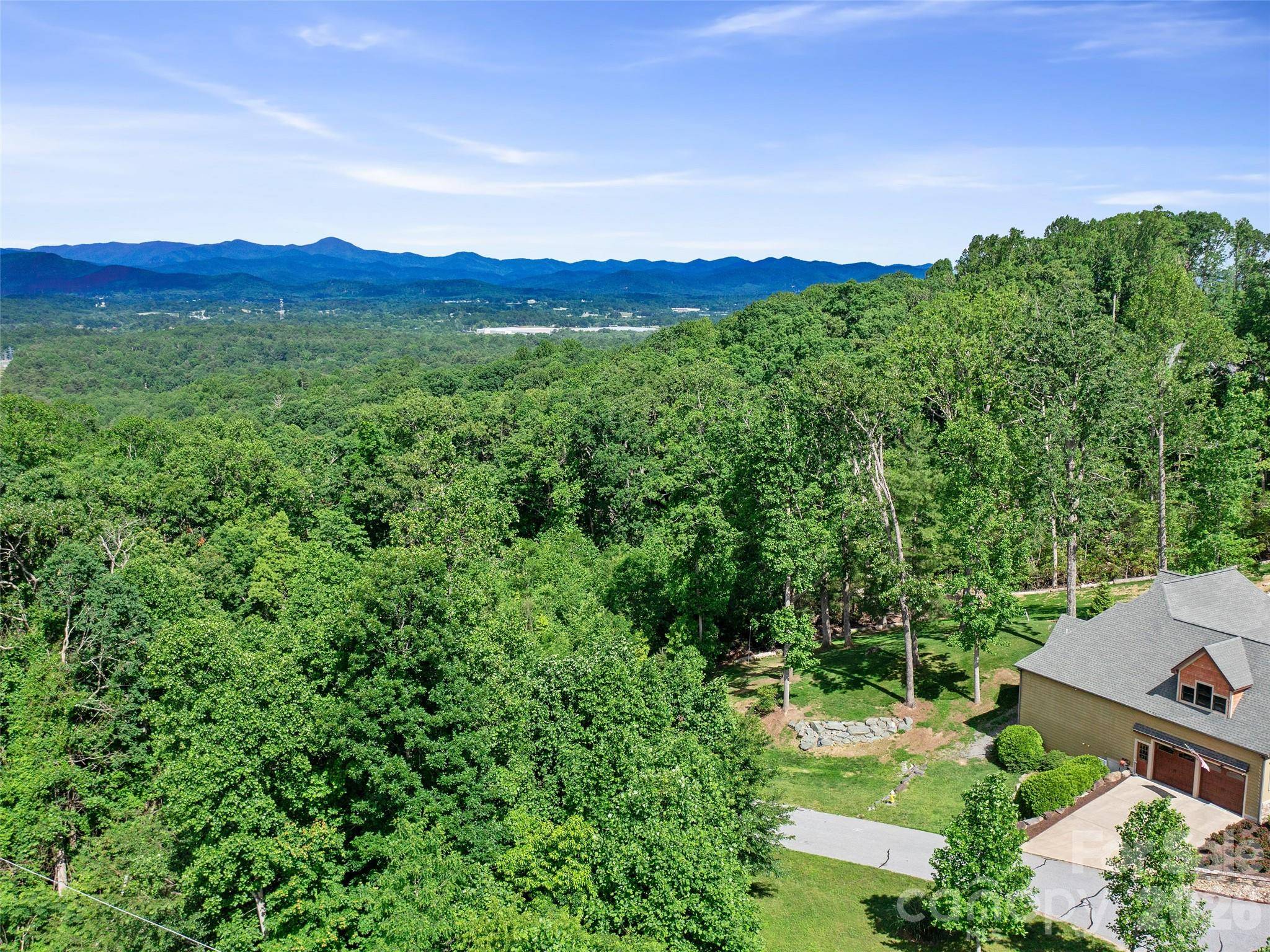 99999 Millbrae LOOP S, Hendersonville, NC 28791