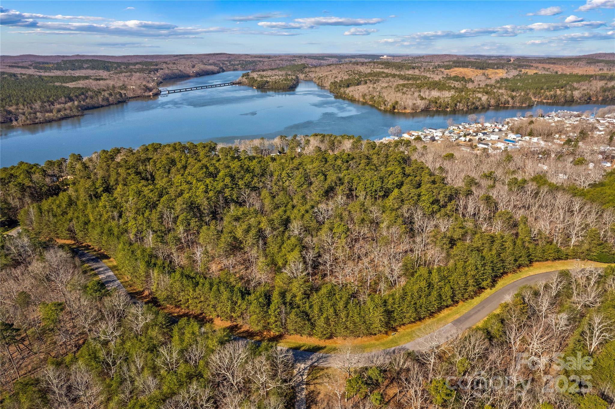 642 Whisper Lake DR, New London, NC 28127