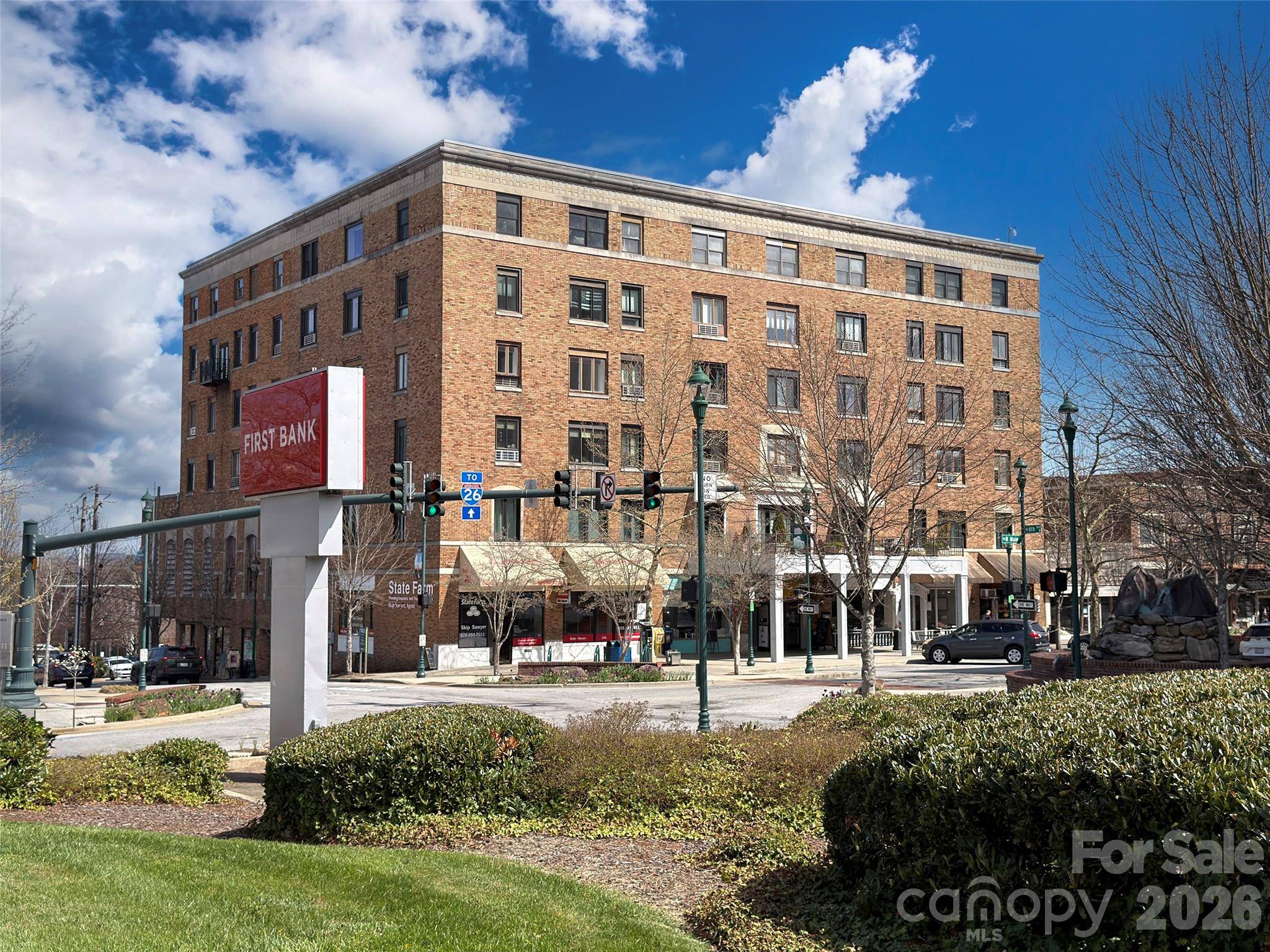 538 N Main ST #305-#308, Hendersonville, NC 28792