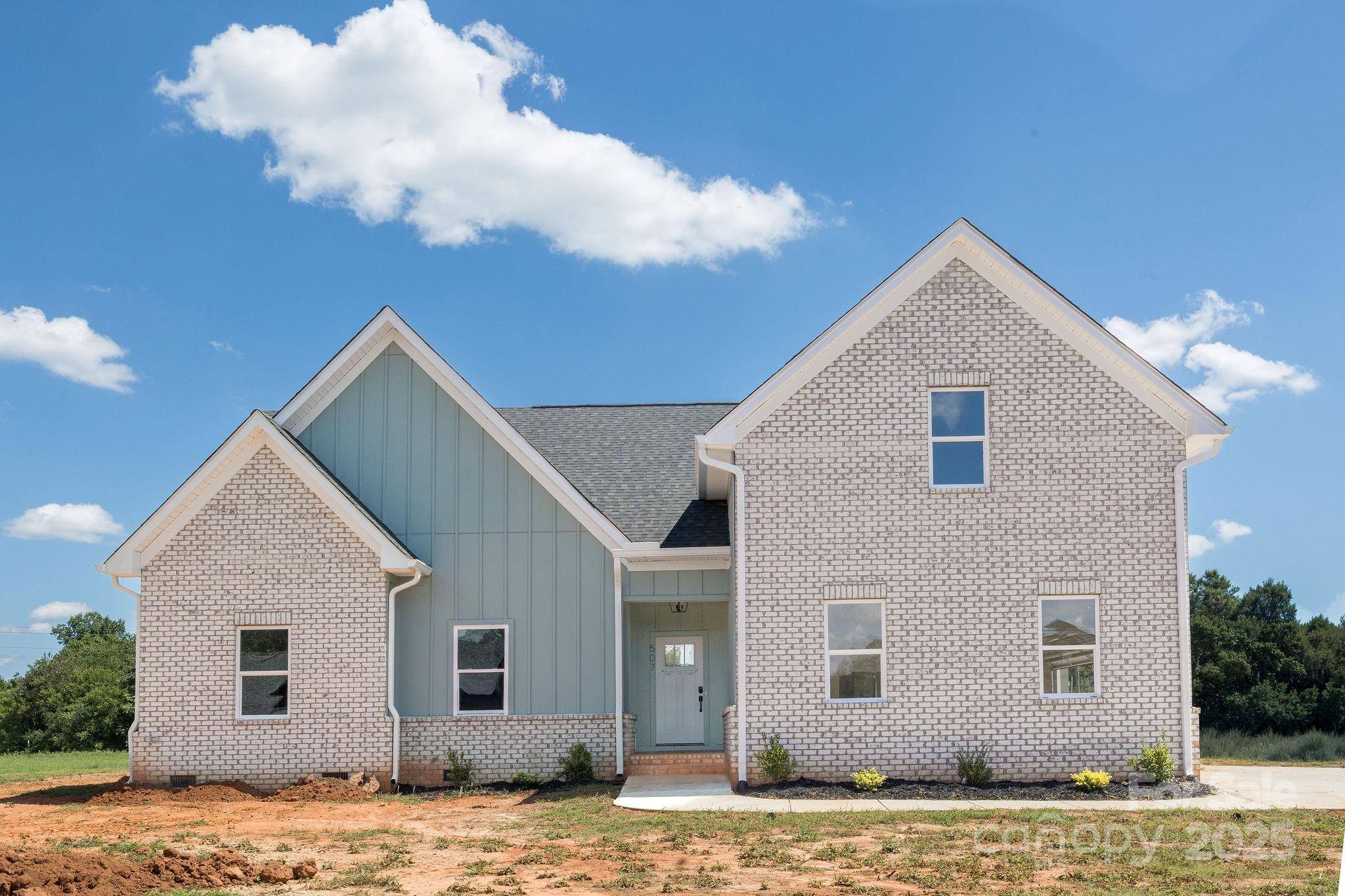 507 New Salem RD, Statesville, NC 28625