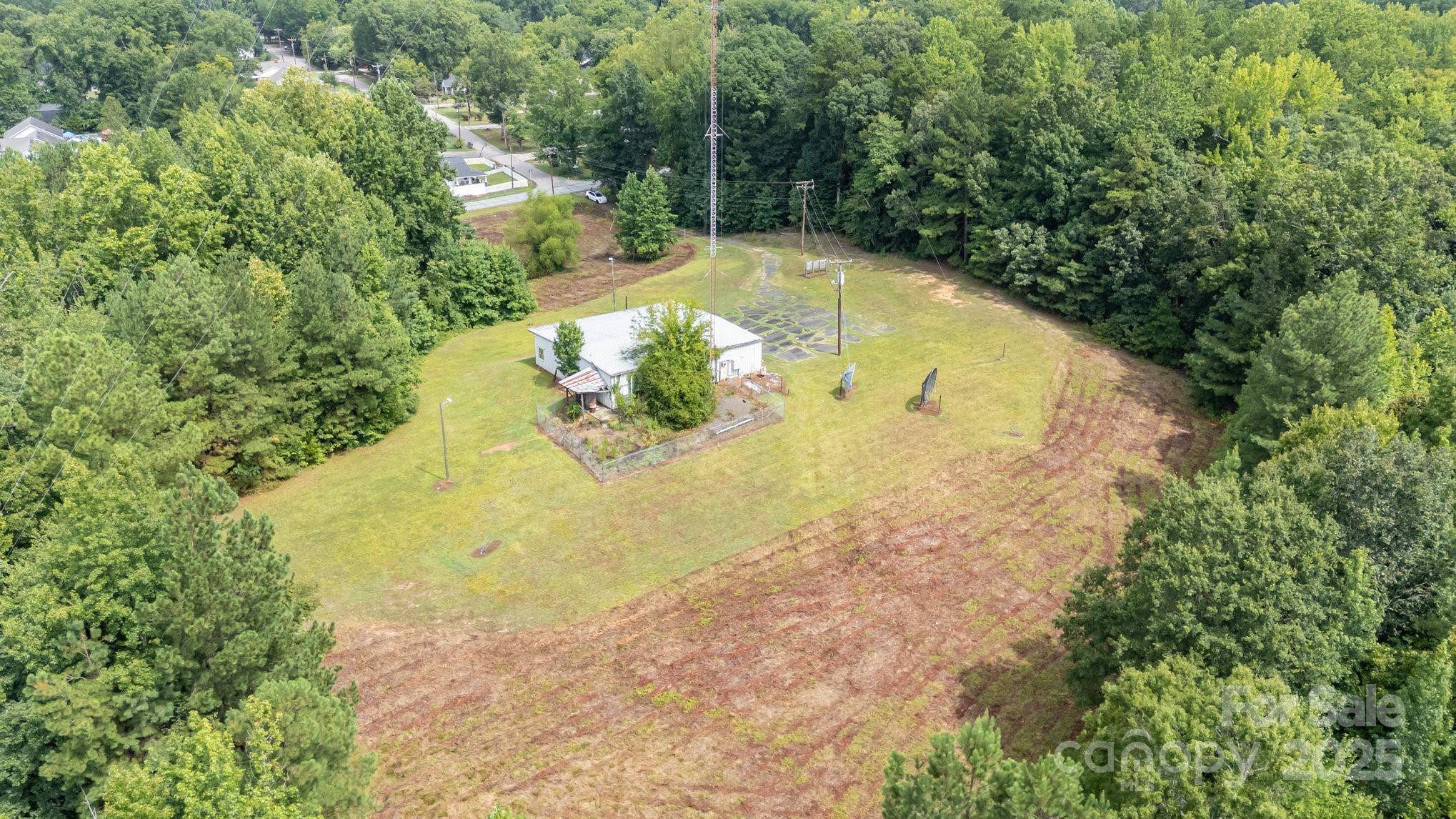 910 Fairview ST, Kannapolis, NC 28083