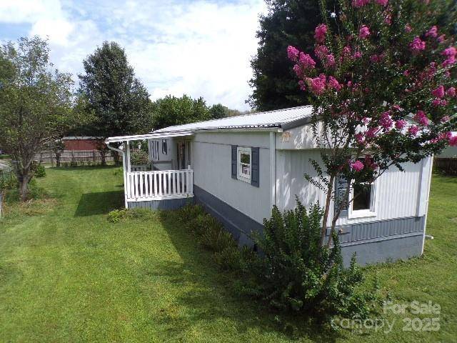 71 Flat Creek RD, Waynesville, NC 28785