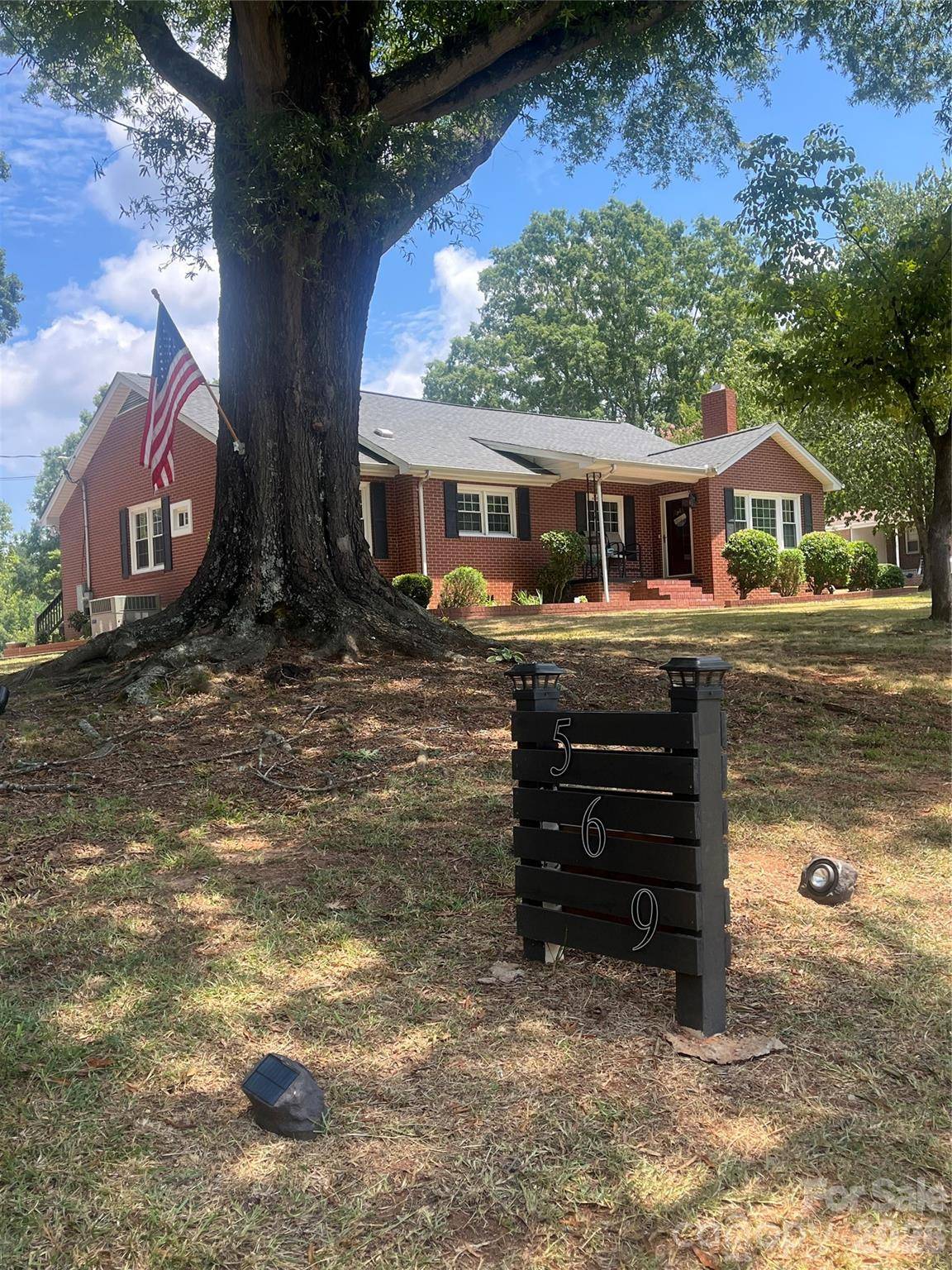 569 Great Falls HWY, Chester, SC 29706