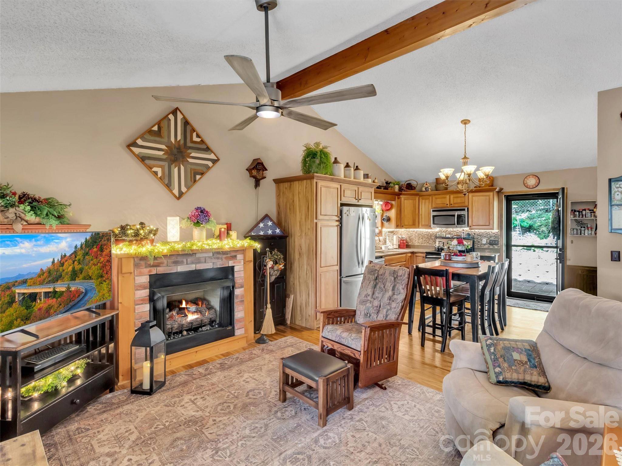346 Wendy WAY, Clyde, NC 28721