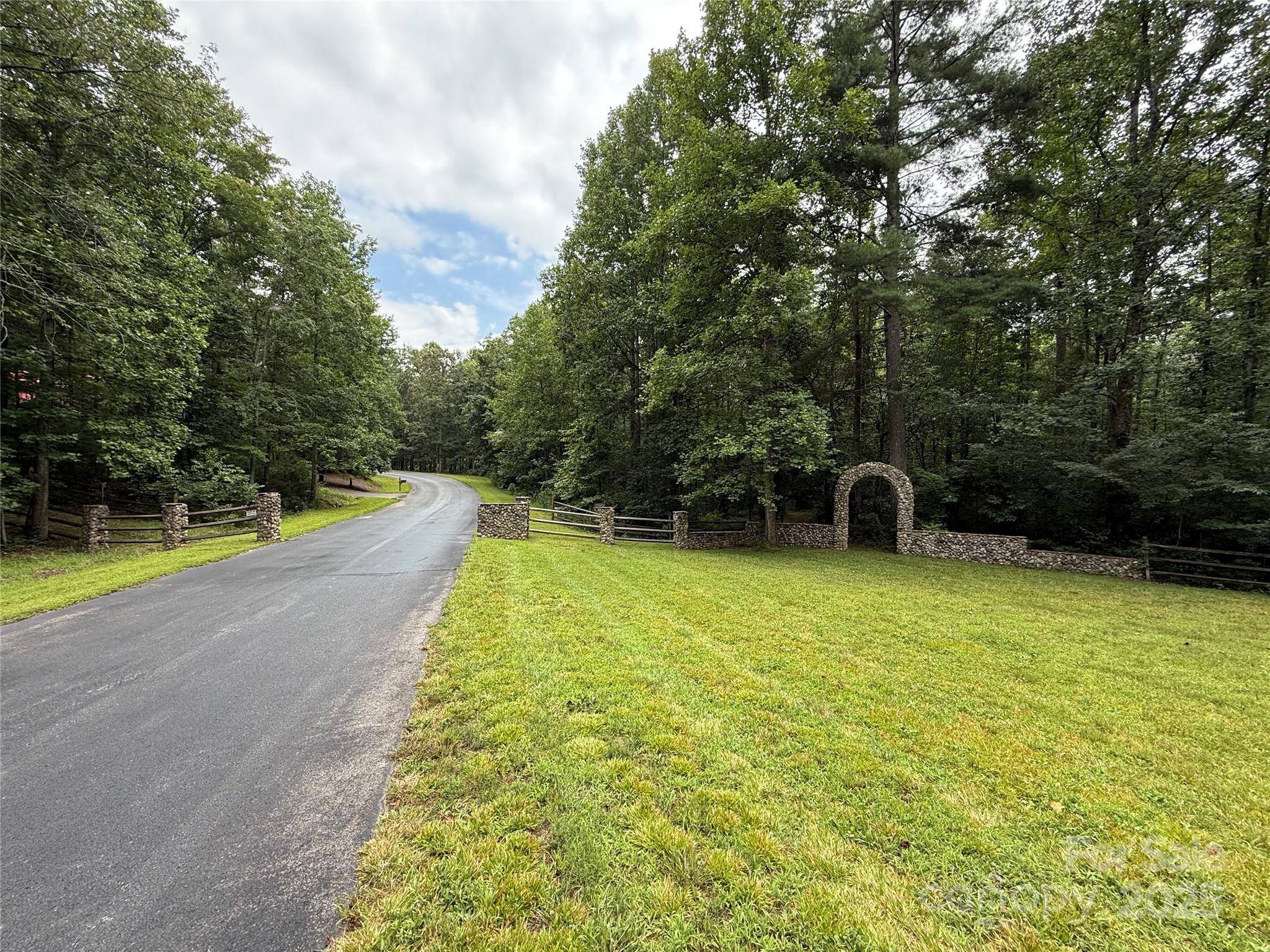 Lot 18 Zinzendorf CIR #18, Moravian Falls, NC 28654
