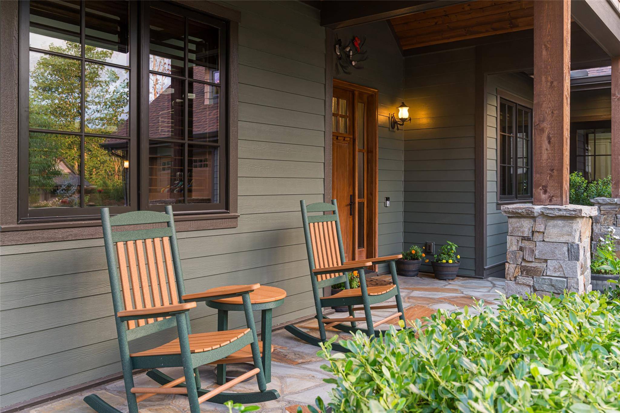 50 Hallett CT, Asheville, NC 28803