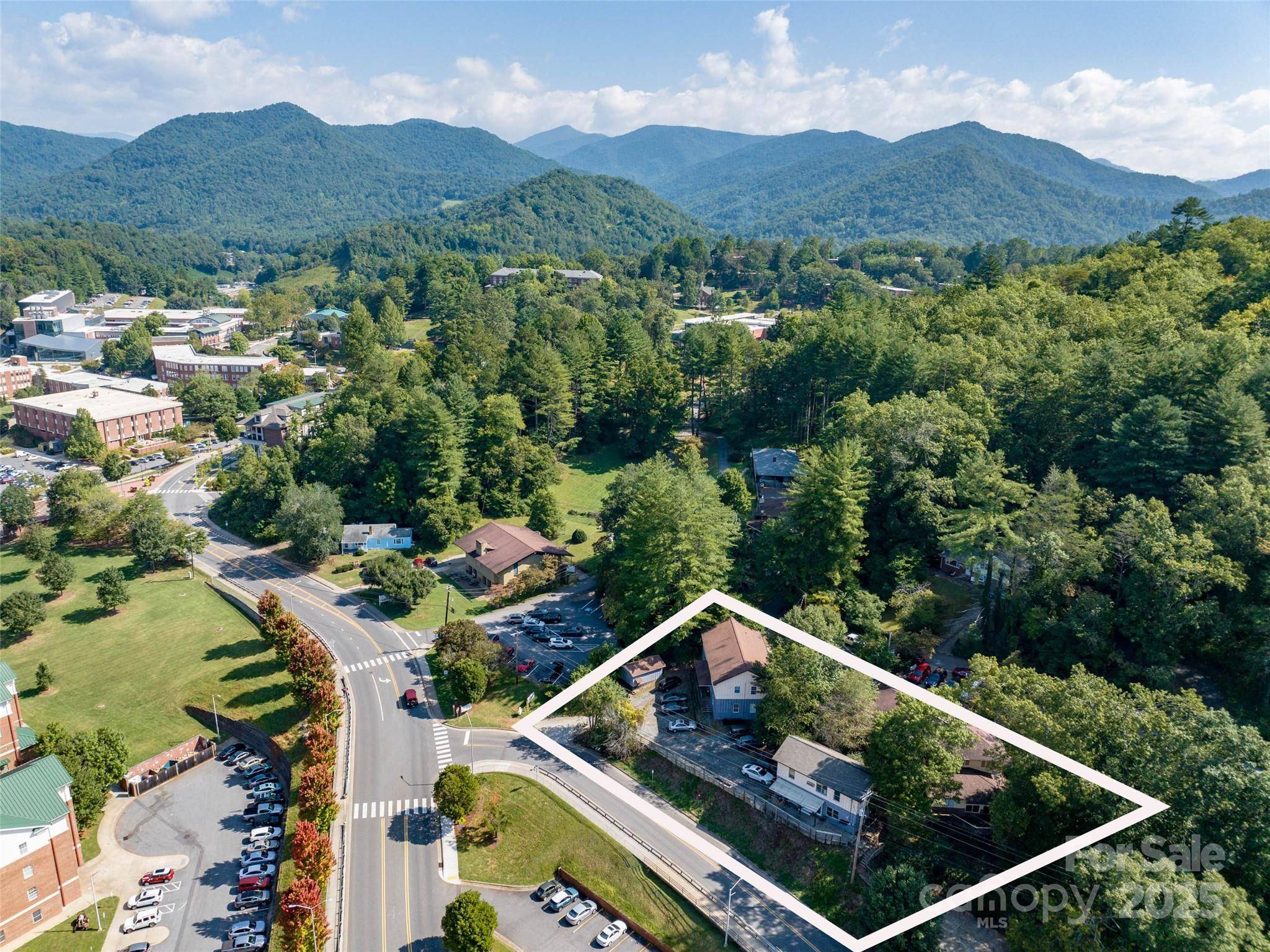 44 & 54 Legacy LN, Cullowhee, NC 28723