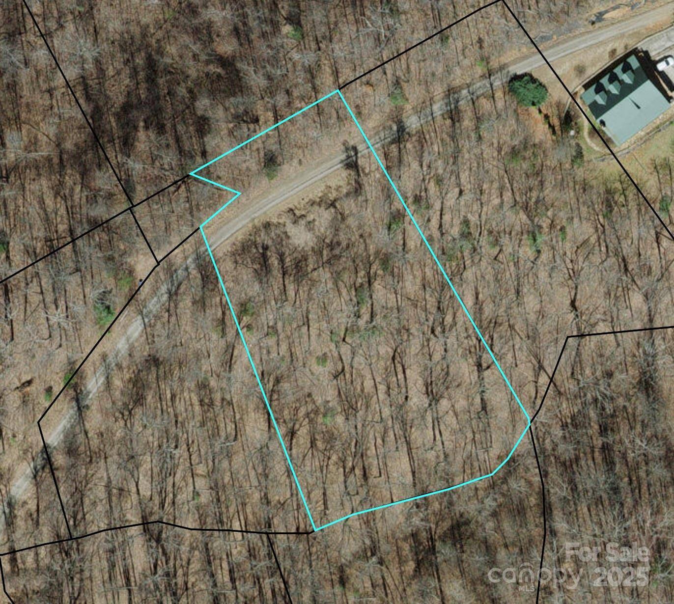 24 Anns LN, Hayesville, NC 28904