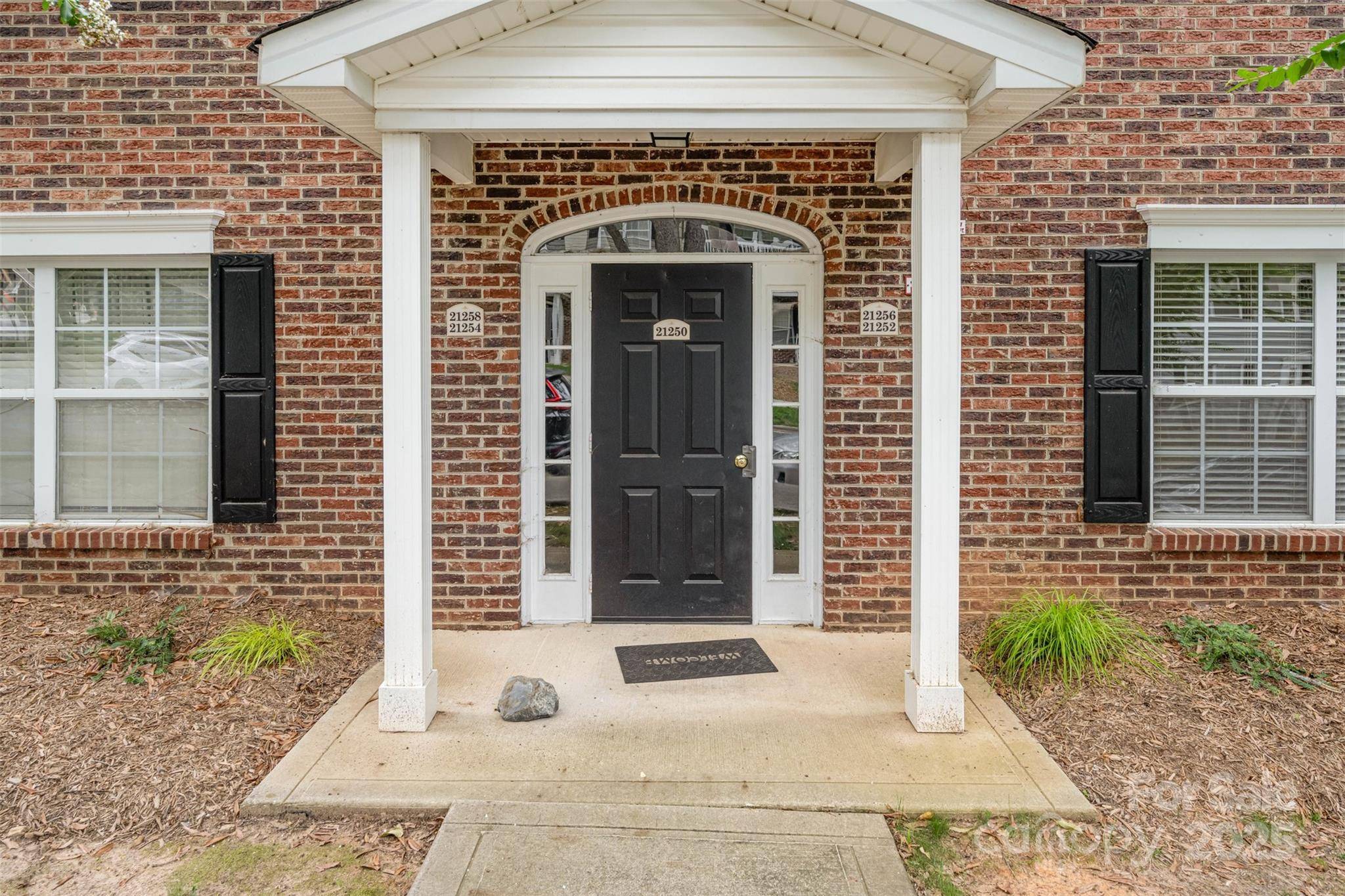 21252 Hickory ST, Cornelius, NC 28031