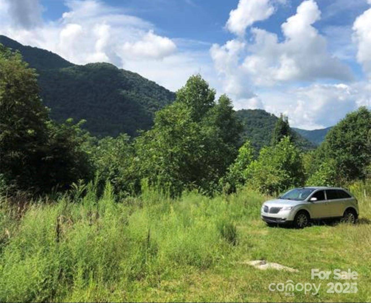 108 Lanning RD, Clyde, NC 28721