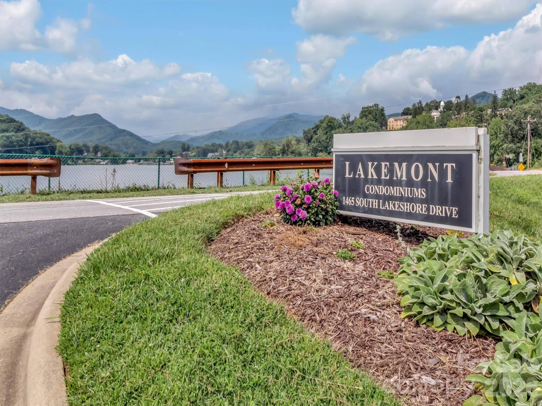 1465 S Lakeshore DR #B-2, Lake Junaluska, NC 28745