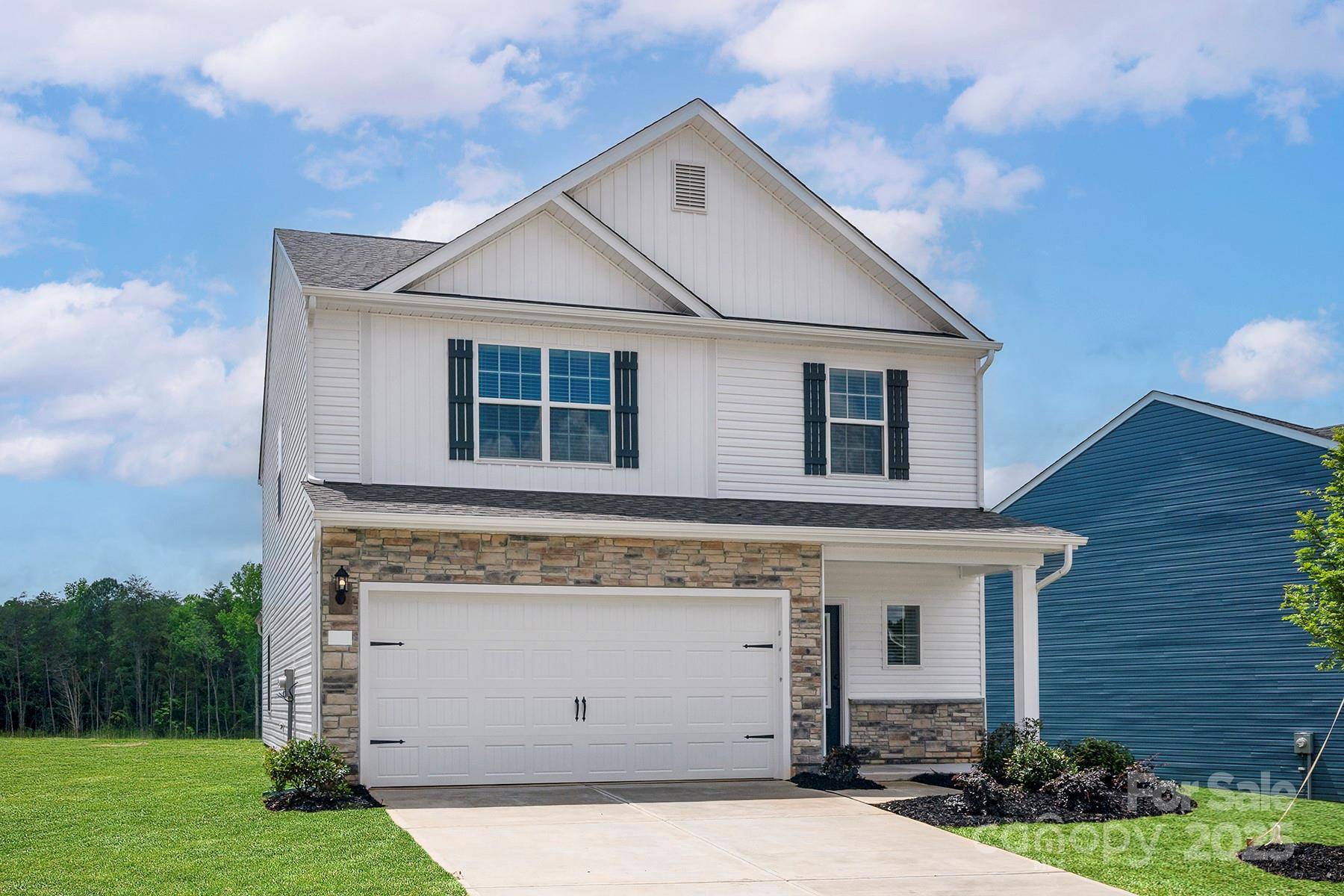 3441 Robindale DR, Winston Salem, NC 27107