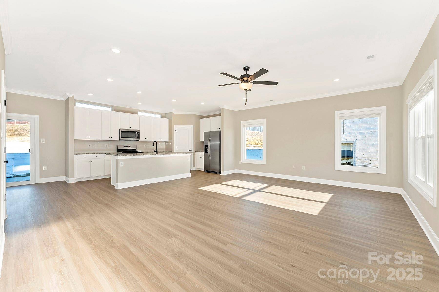 3453 Robindale DR, Winston Salem, NC 27107