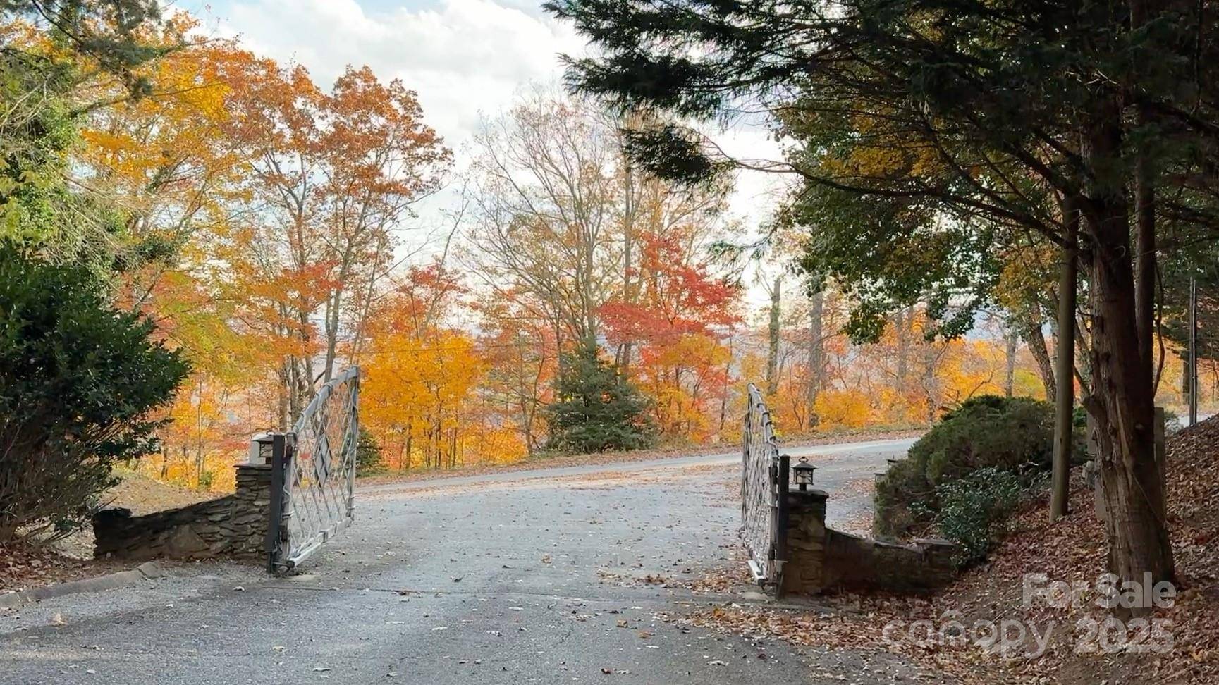 630 Melrose Mountain RD, Tryon, NC 28782