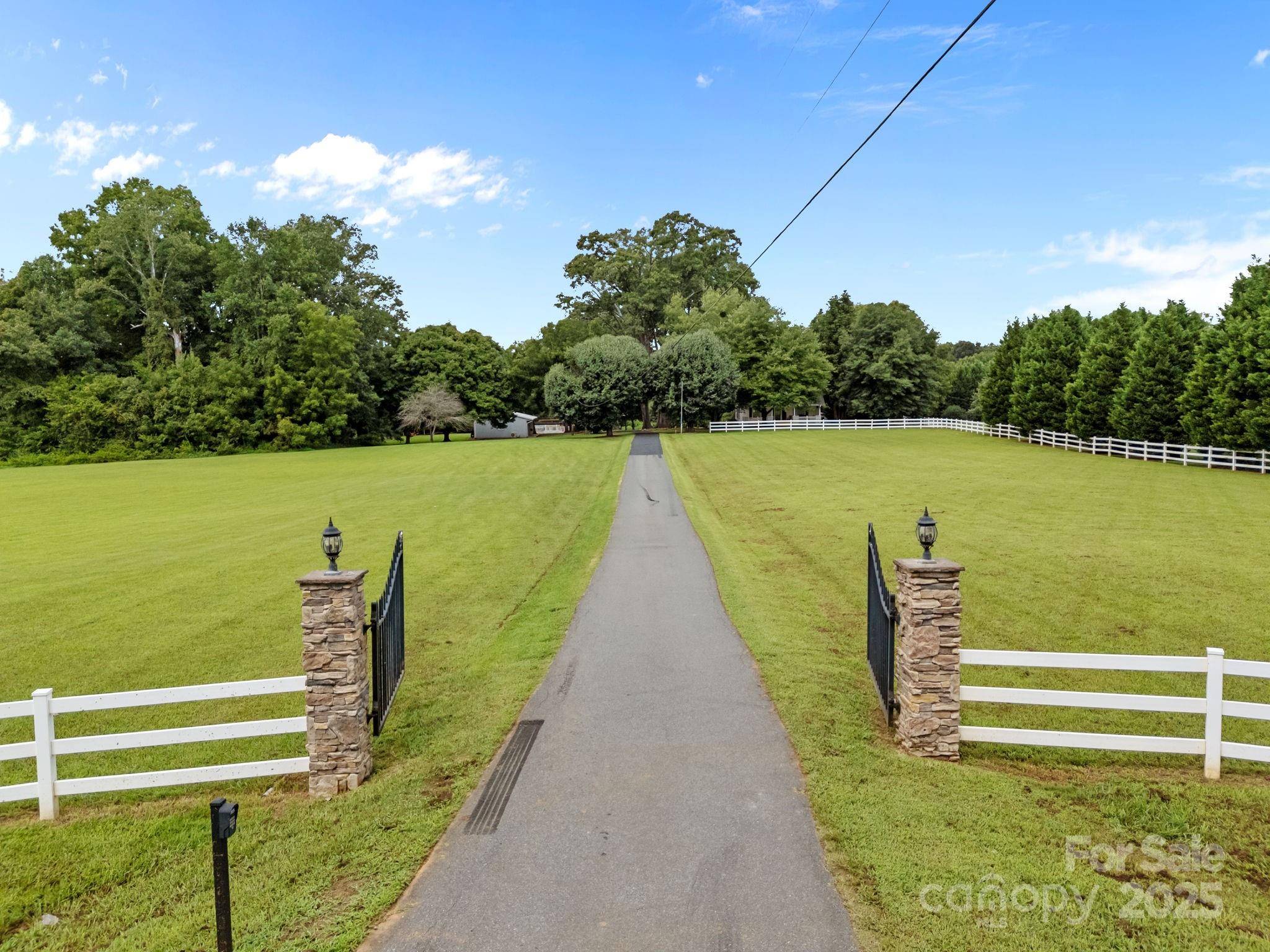 8900 Old Concord RD, Salisbury, NC 28146