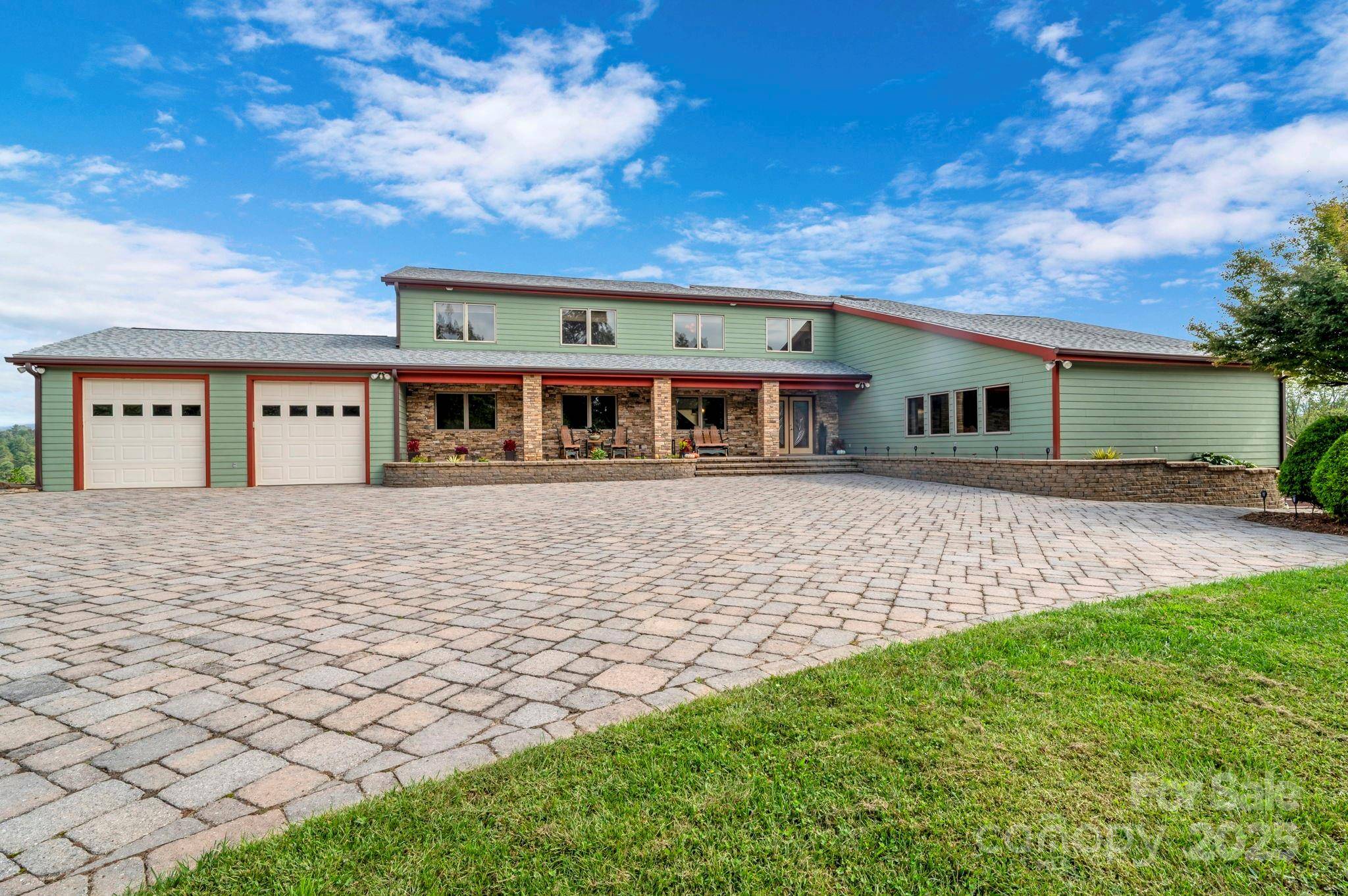 3319 Bull Creek RD, Marshall, NC 28754