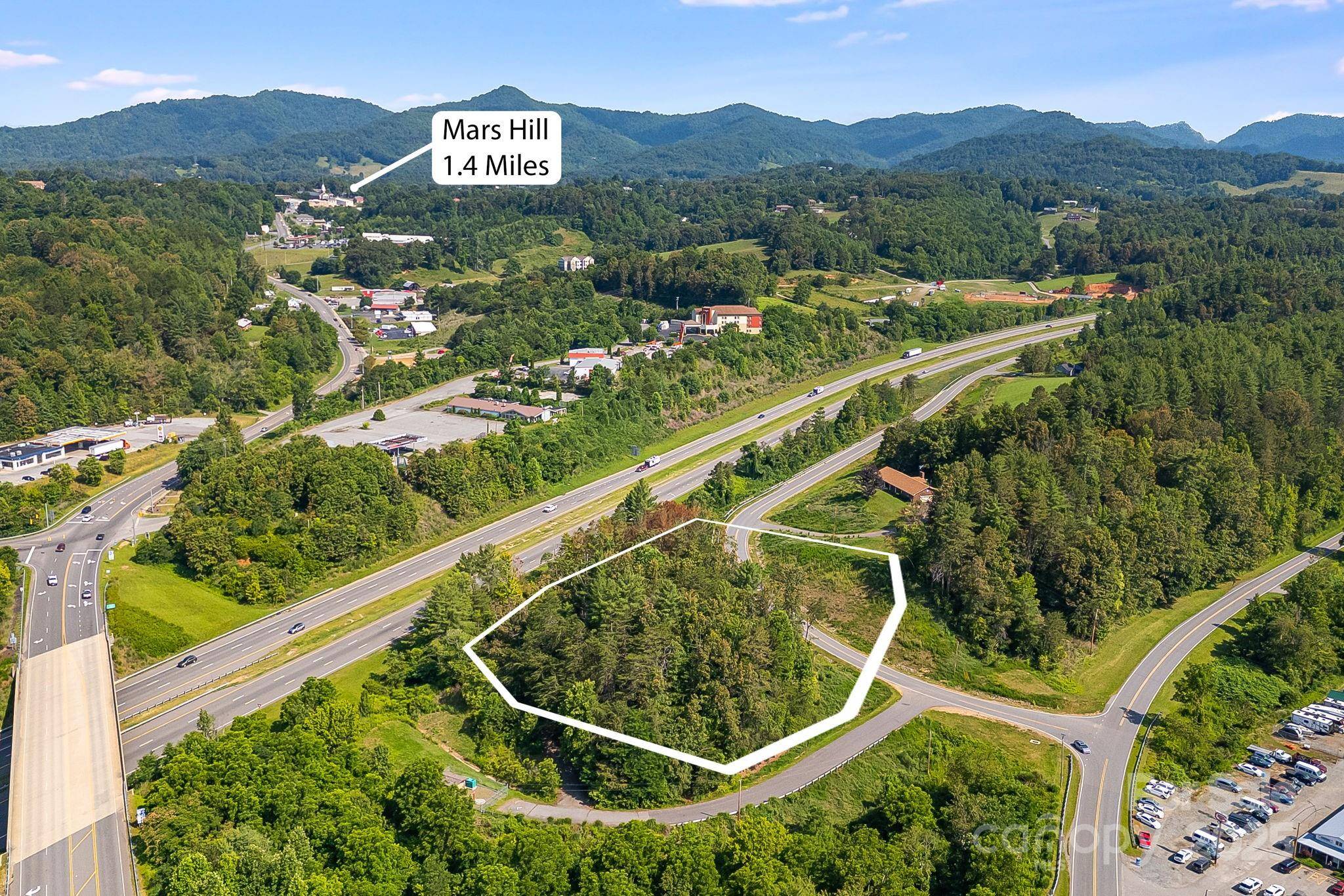 1672 Crossroads Pkwy, Mars Hill, NC 28754