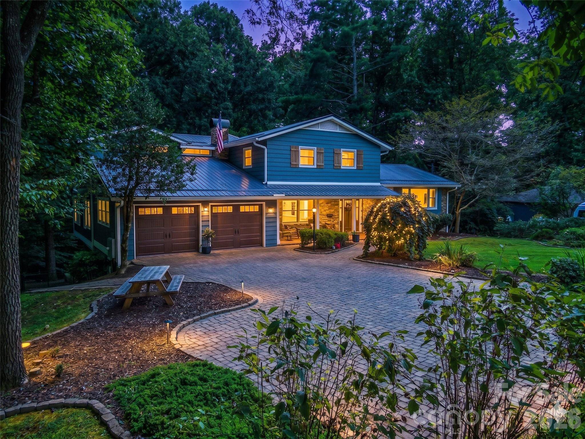 135 Dogwood DR, Brevard, NC 28712
