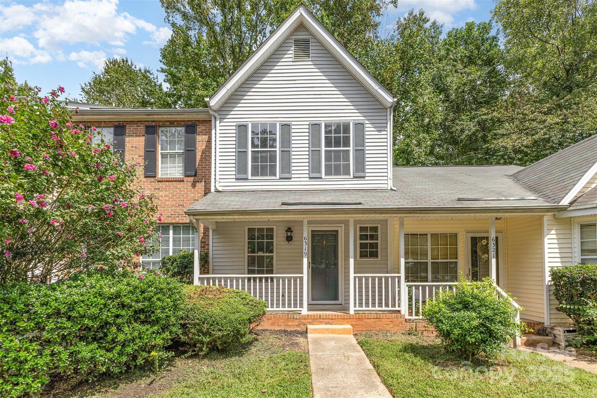 6319 Windsor Gate LN, Charlotte, NC 28215