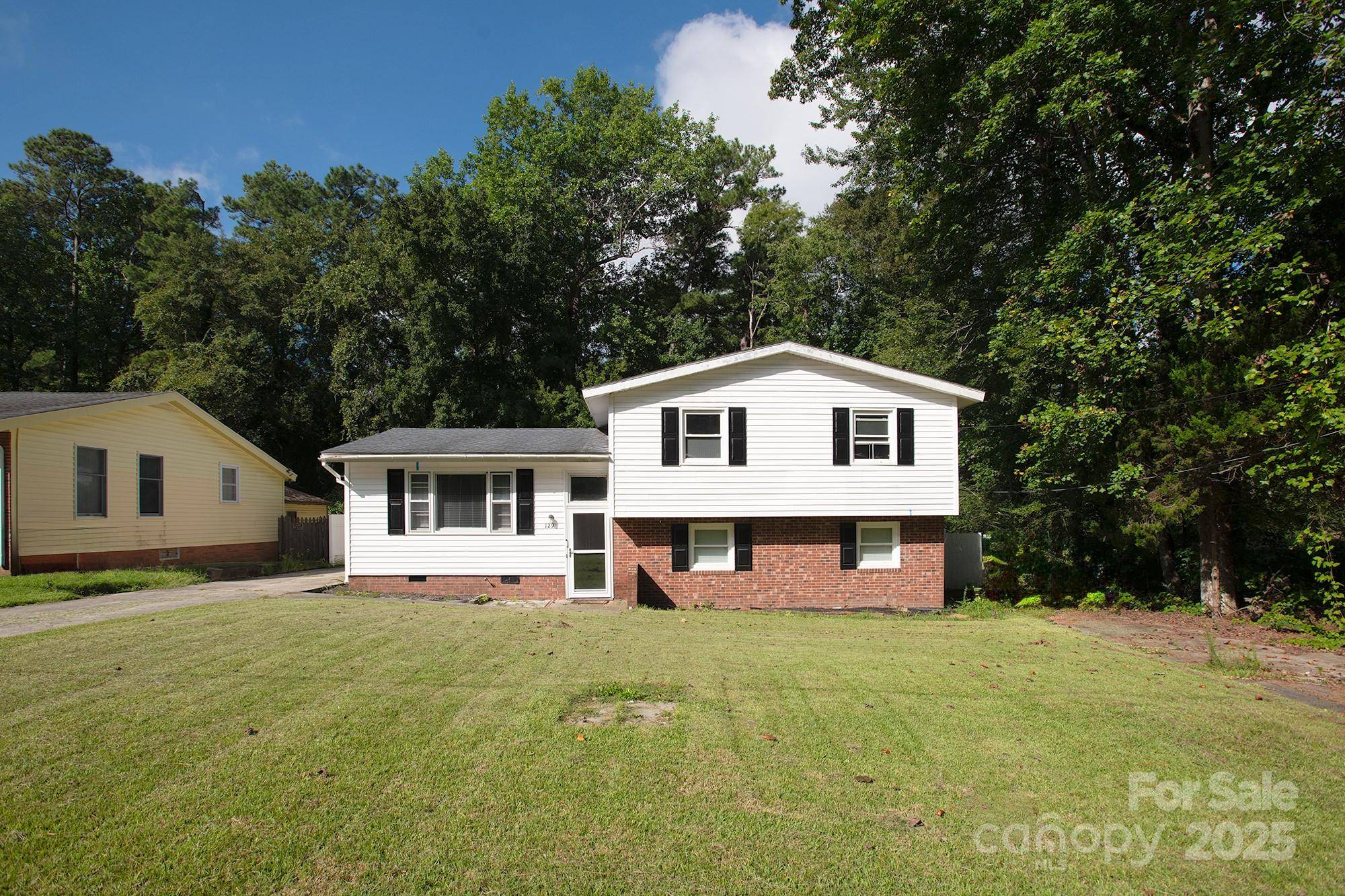 129 Woodland DR, Havelock, NC 28532