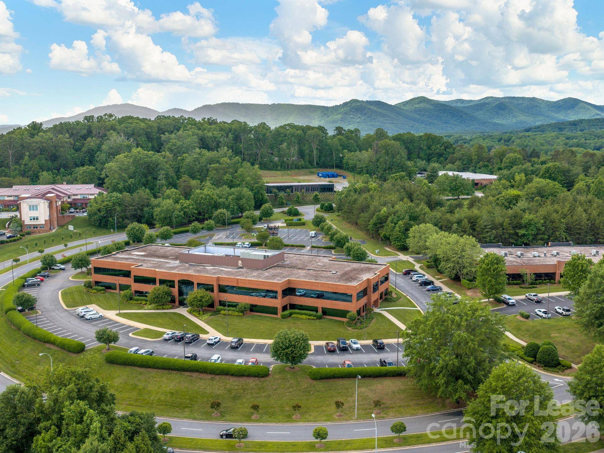 1200 Ridgefield BLVD #155, Asheville, NC 28806