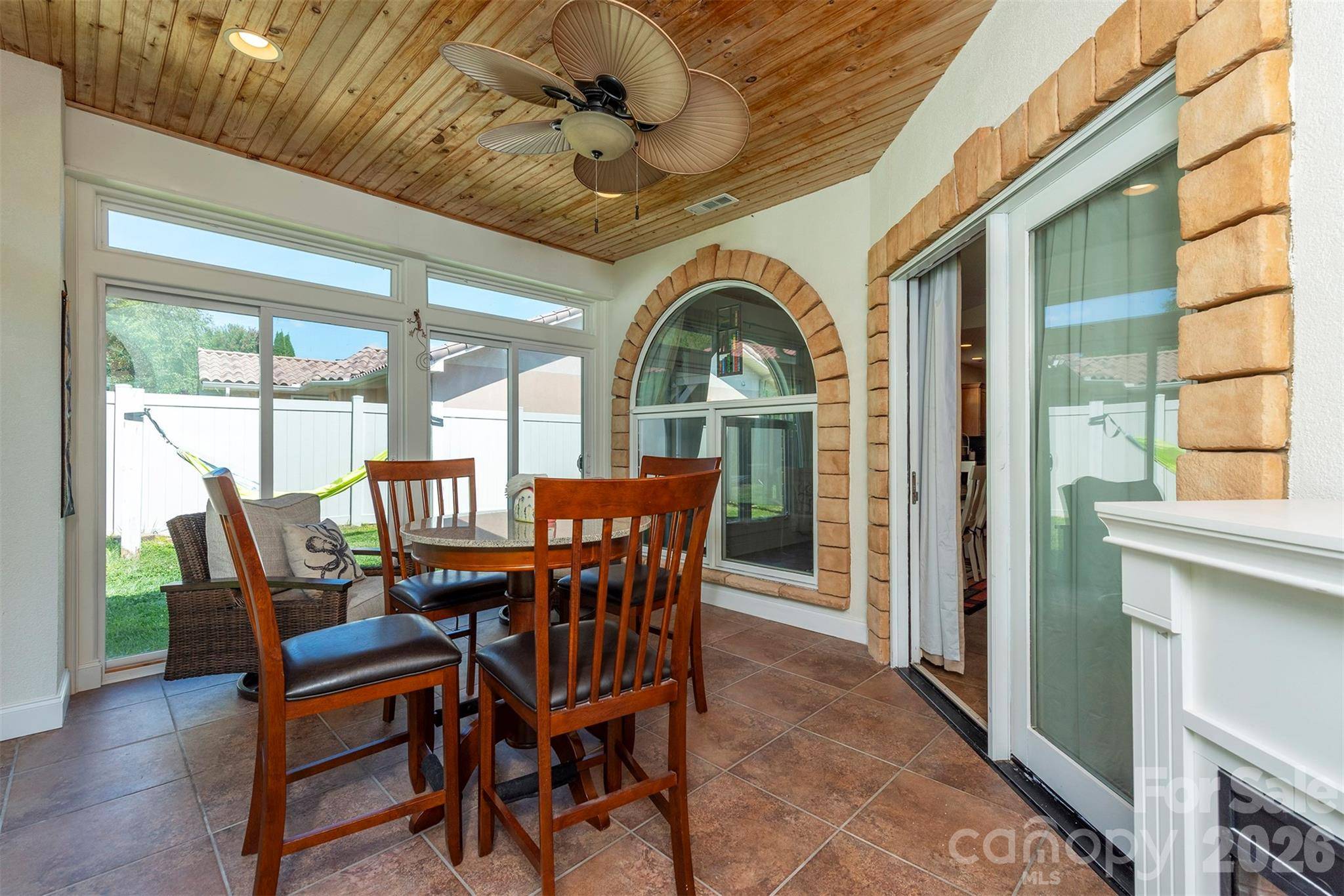 39 Pacifico DR, Asheville, NC 28806