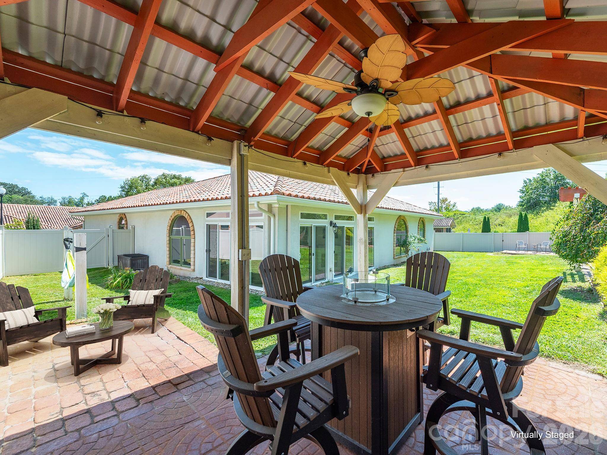 39 Pacifico DR, Asheville, NC 28806