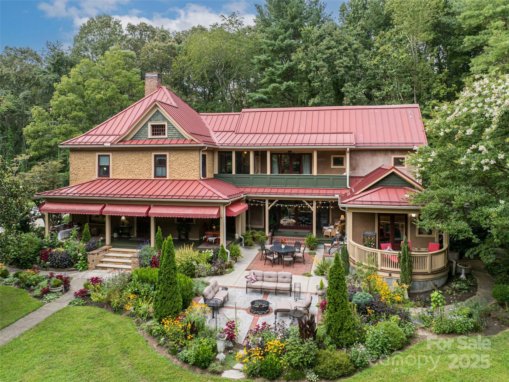 9 and 10 West Street EXT, Asheville, NC 28801