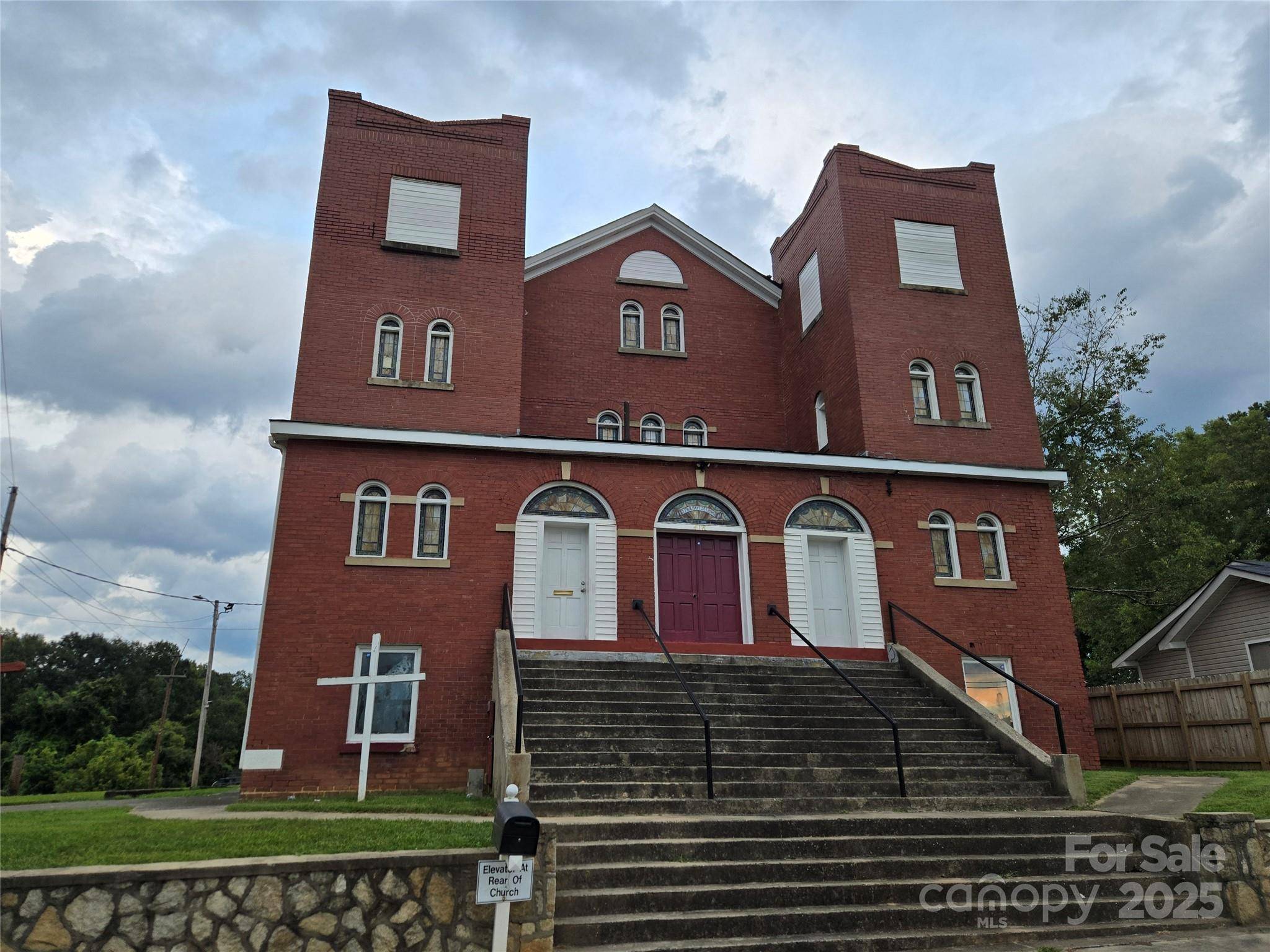 418 N Oakland ST, Gastonia, NC 28052
