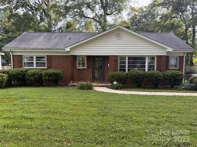 4034 Leeds DR, Charlotte, NC 28205