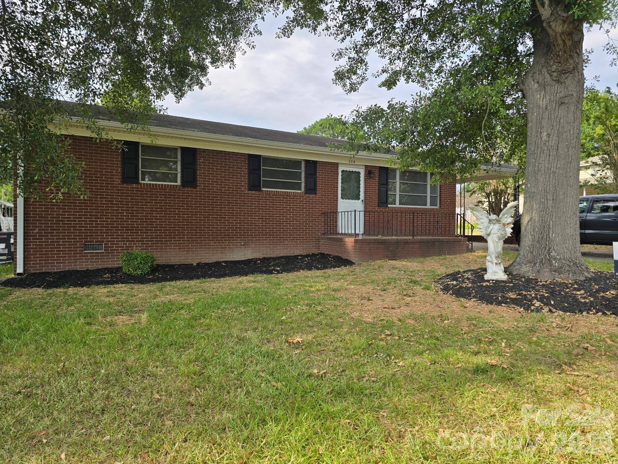 2218 W 5th AVE, Gastonia, NC 28052