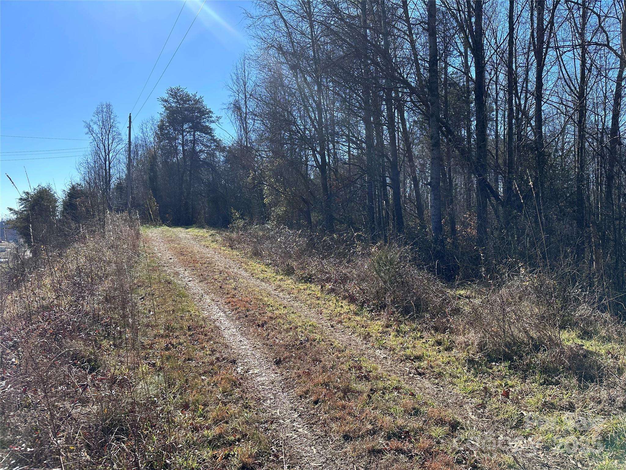 1080 S States ST, Yadkinville, NC 27055
