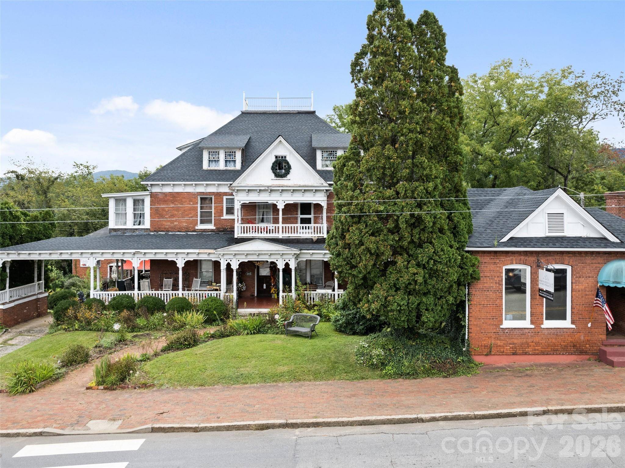 123 S Main ST, Waynesville, NC 28786