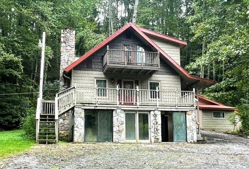 190 Turkey Creek RD, Clyde, NC 28721