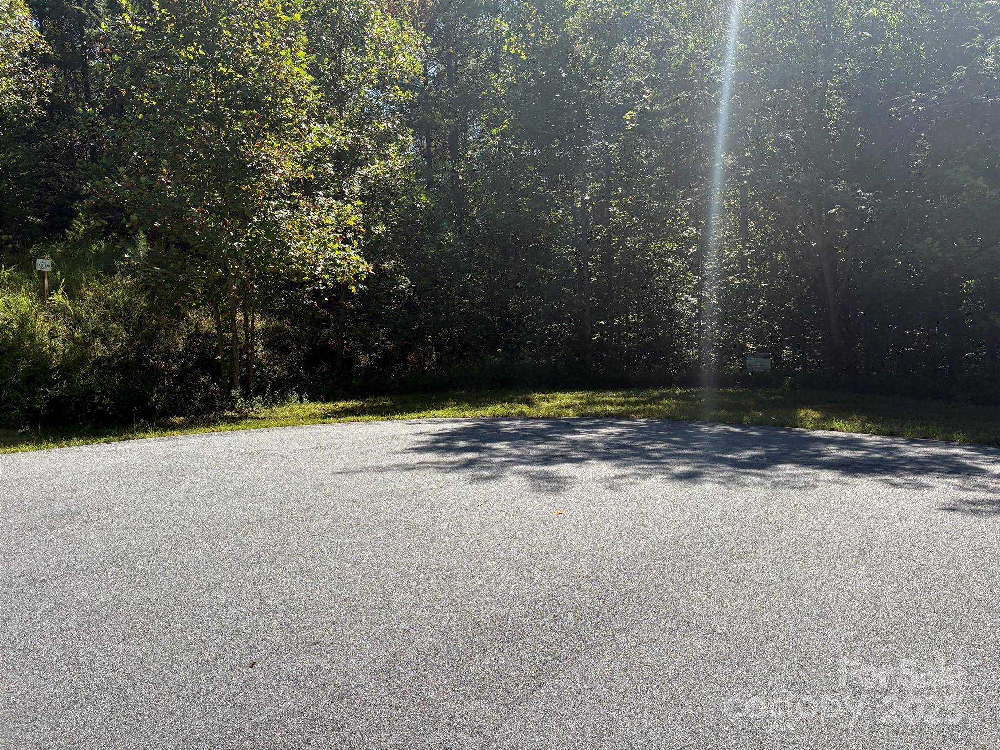 000 National Forest DR, Lenoir, NC 28645