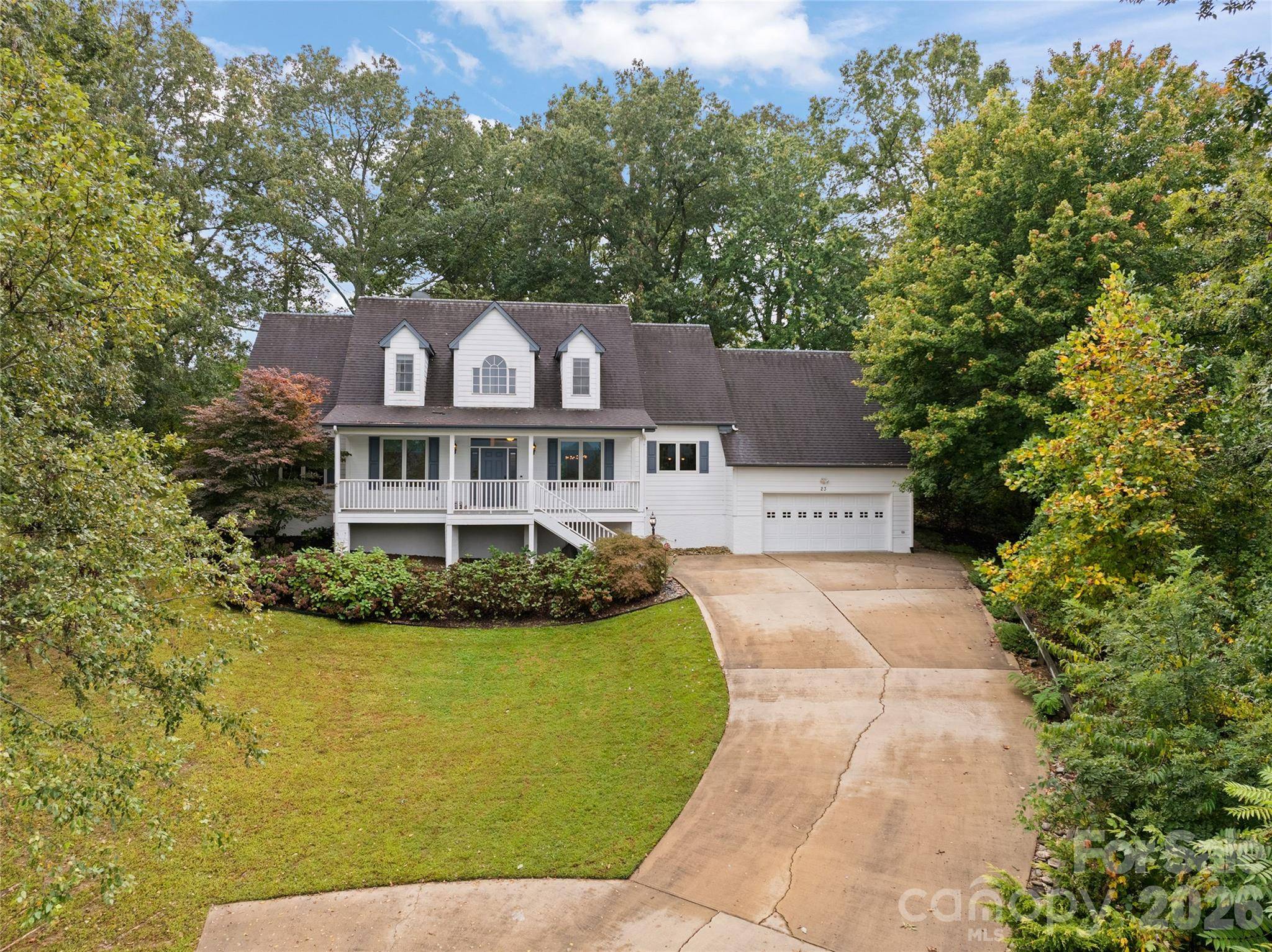 23 Clear Vista DR, Asheville, NC 28805