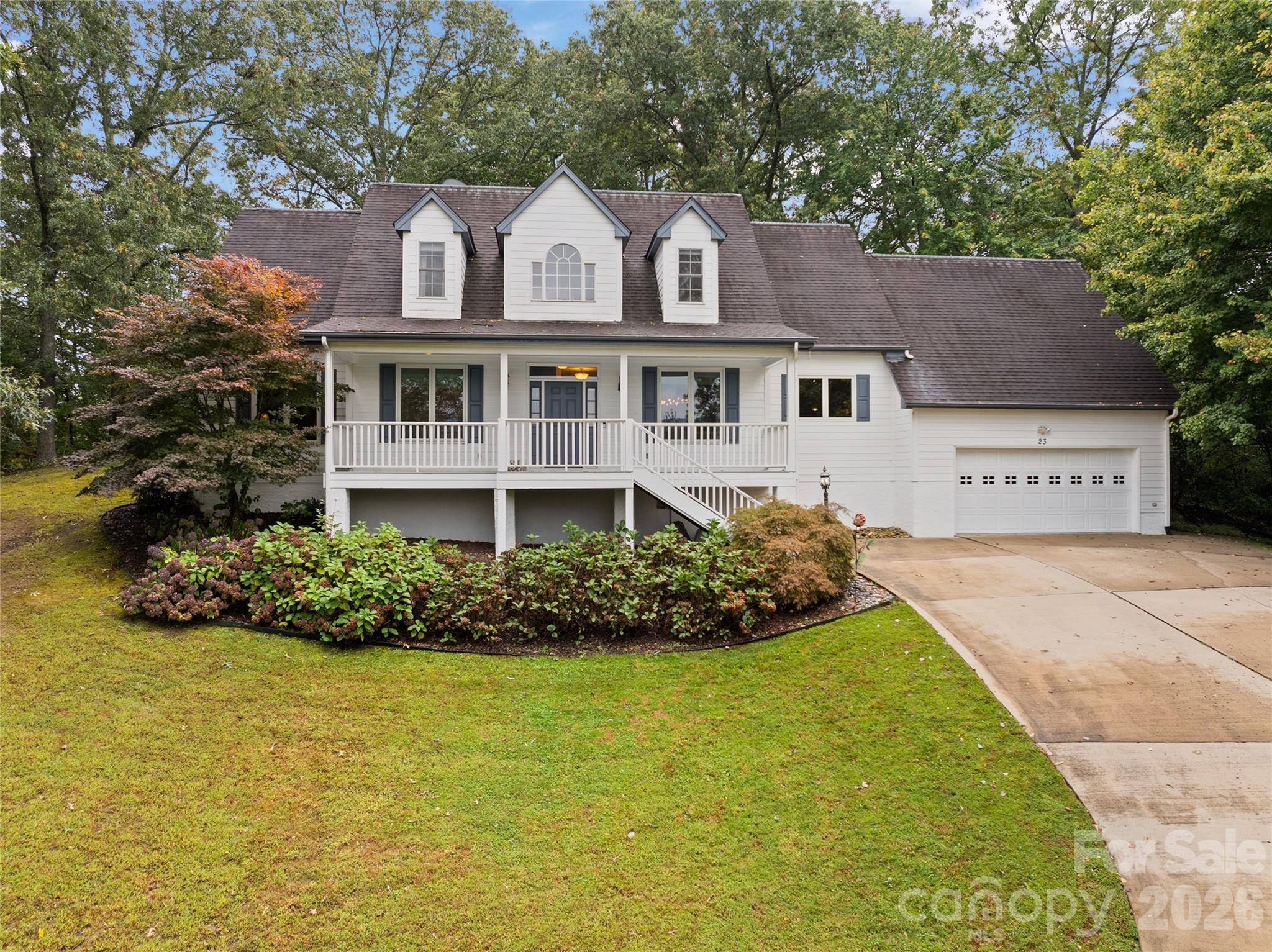 23 Clear Vista DR, Asheville, NC 28805