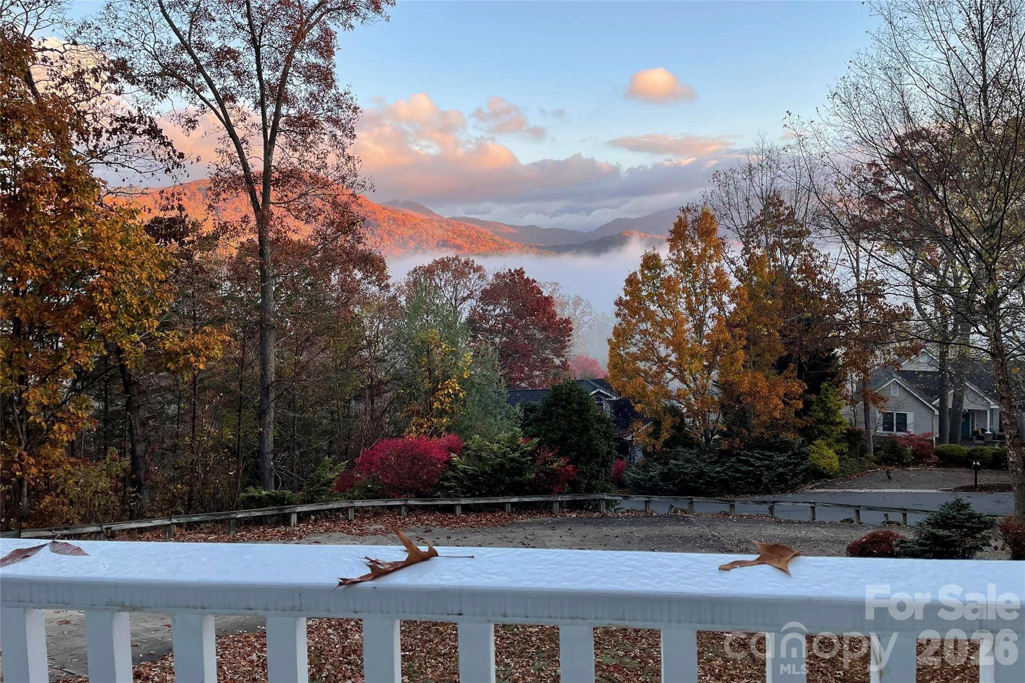 23 Clear Vista DR, Asheville, NC 28805