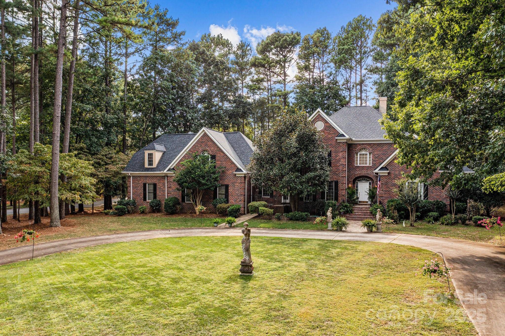 115 W Glenview DR, Salisbury, NC 28147