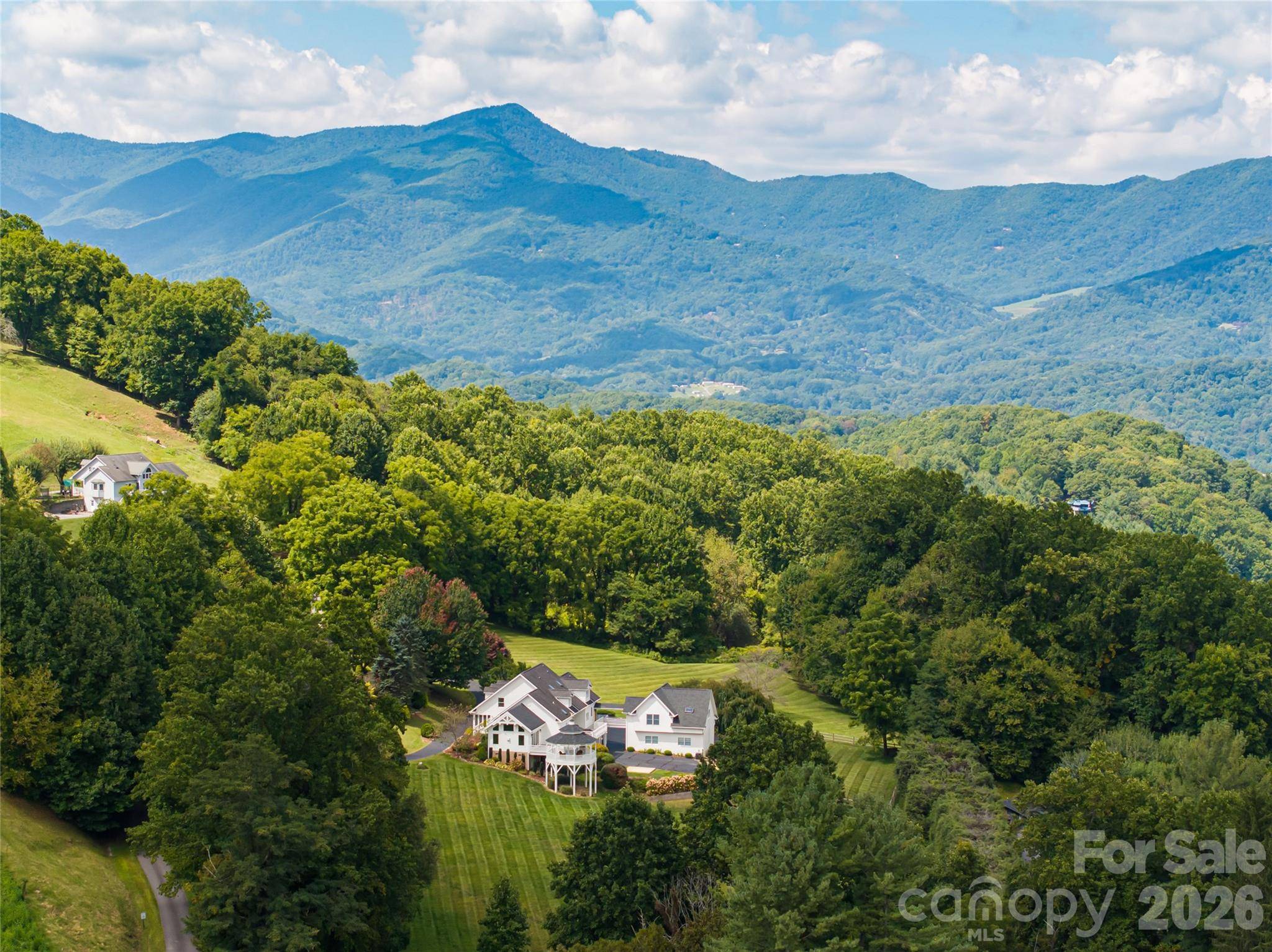 208 Parrish Farm RD, Waynesville, NC 28786