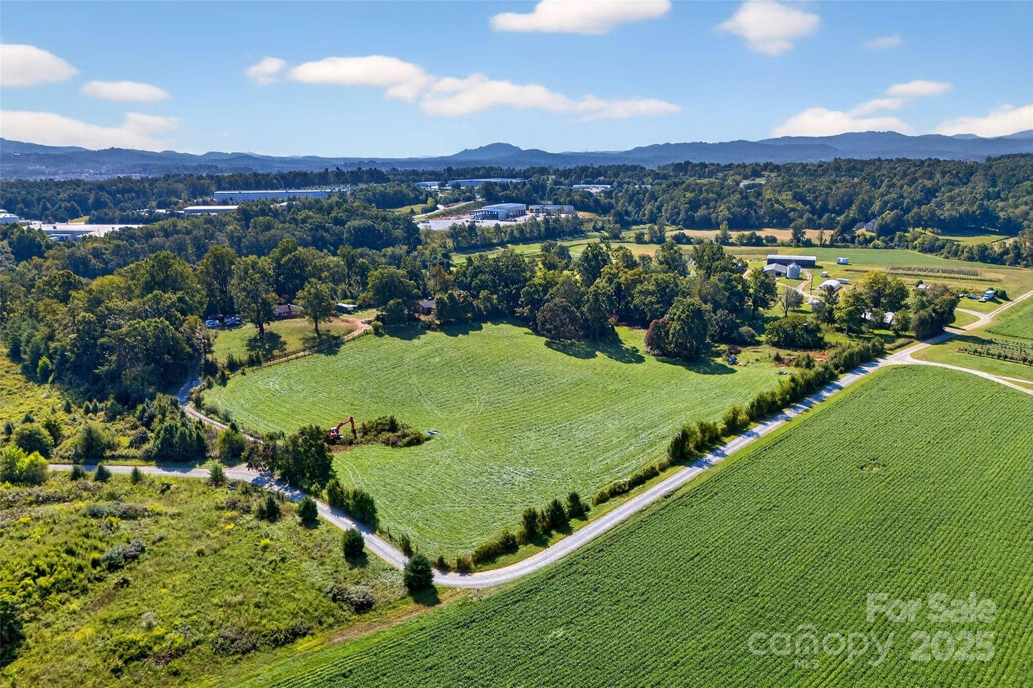 467 Butler Farm RD, Mills River, NC 28759