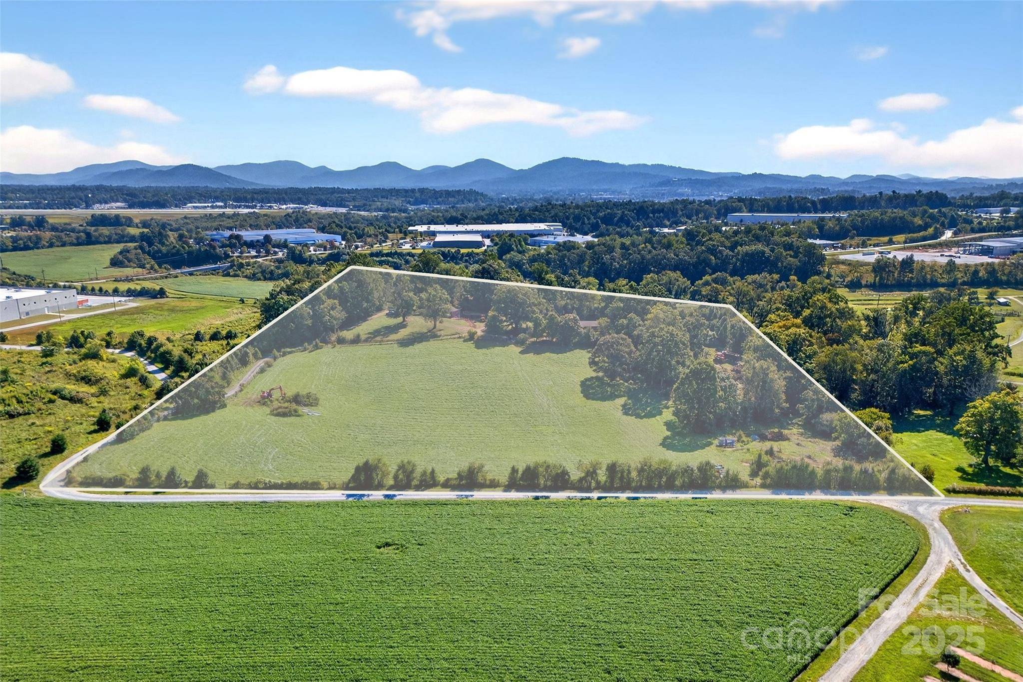 467 Butler Farm RD, Mills River, NC 28759