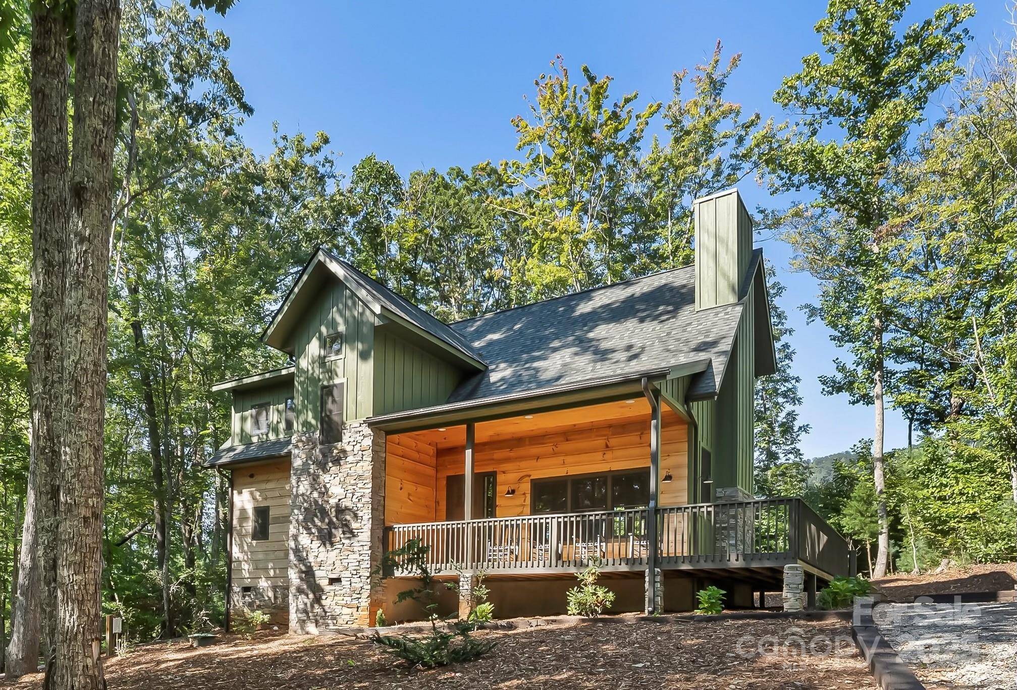 90 Clinchfield Gap RD, Marion, NC 28752
