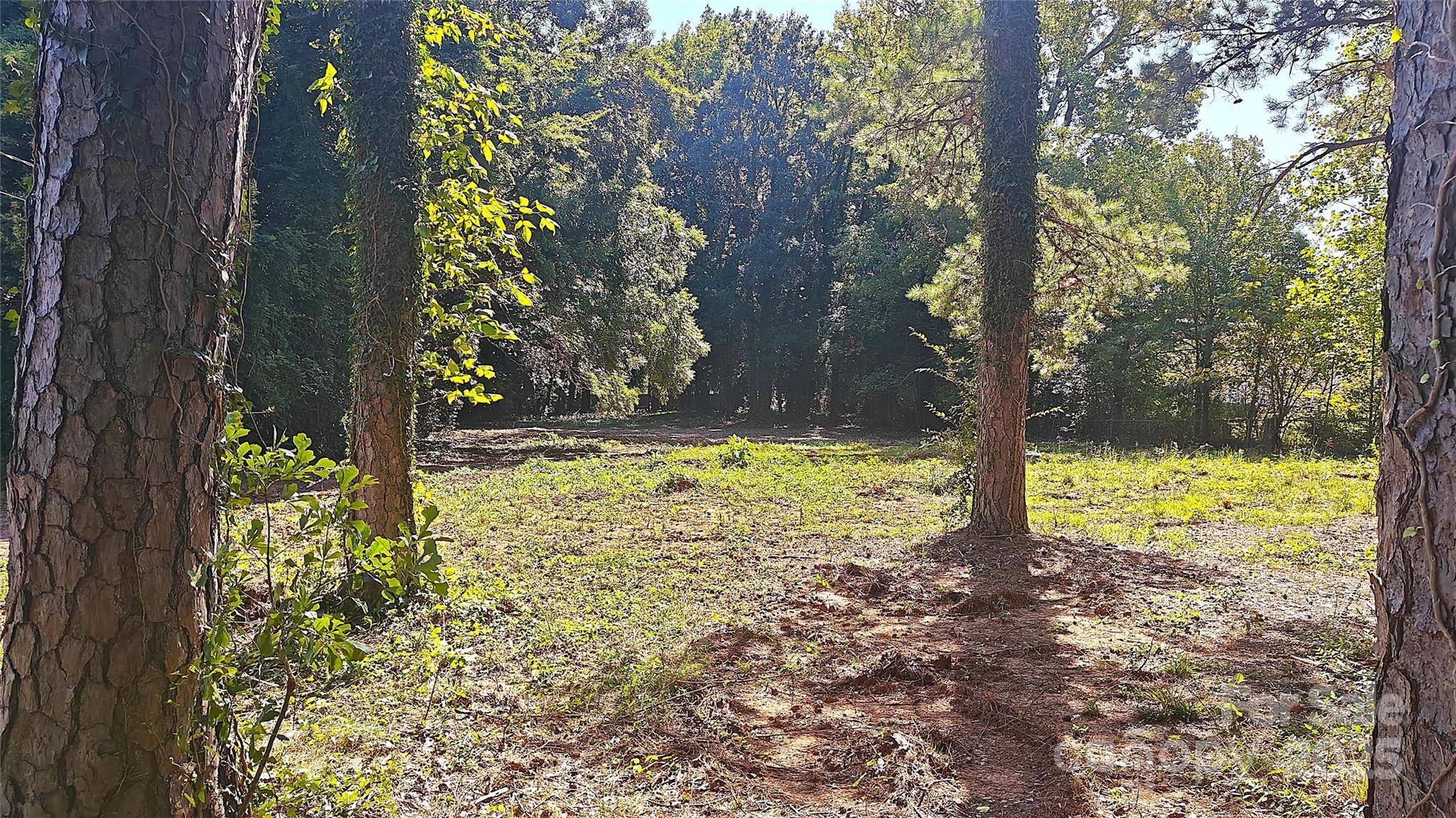2217 Eastway DR, Charlotte, NC 28205