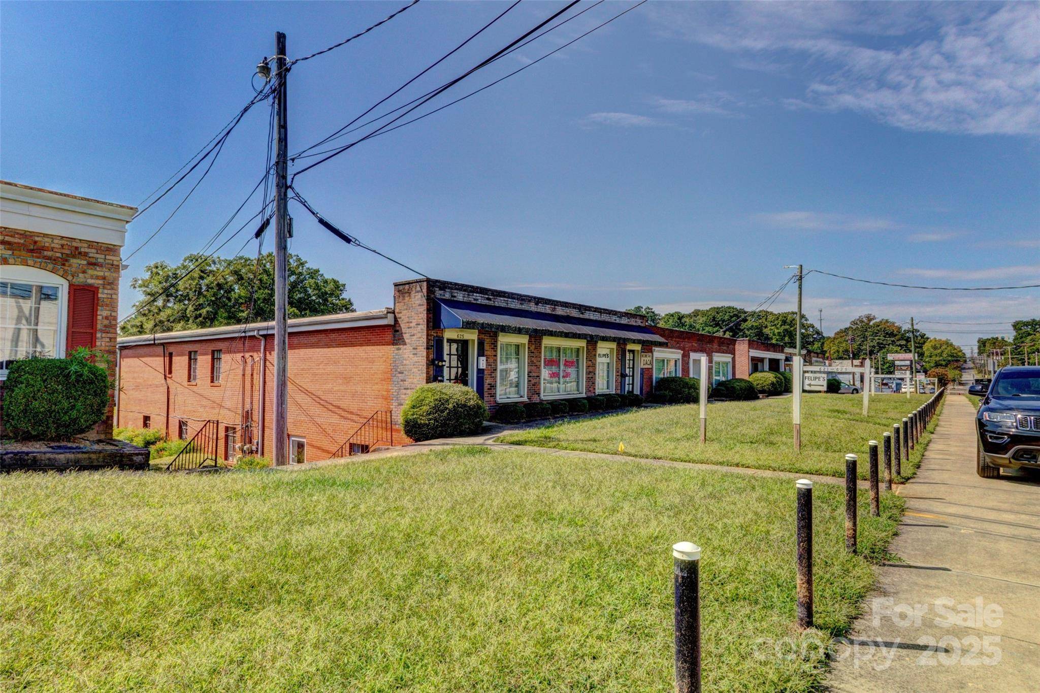 617 E 2nd AVE, Gastonia, NC 28054