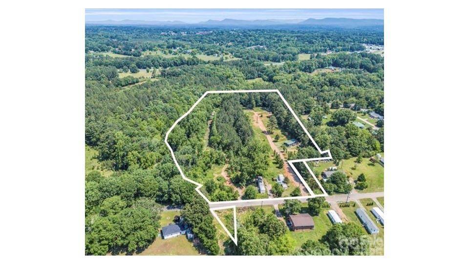 162 Lancaster DR, Forest City, NC 28043
