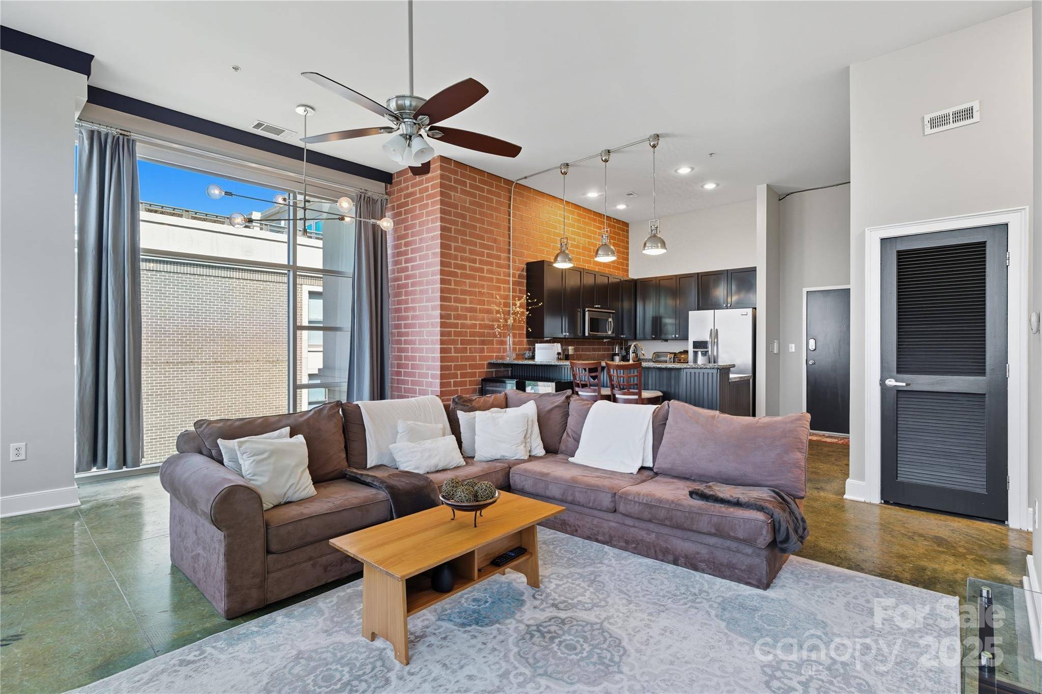 710 W Trade ST #701, Charlotte, NC 28202
